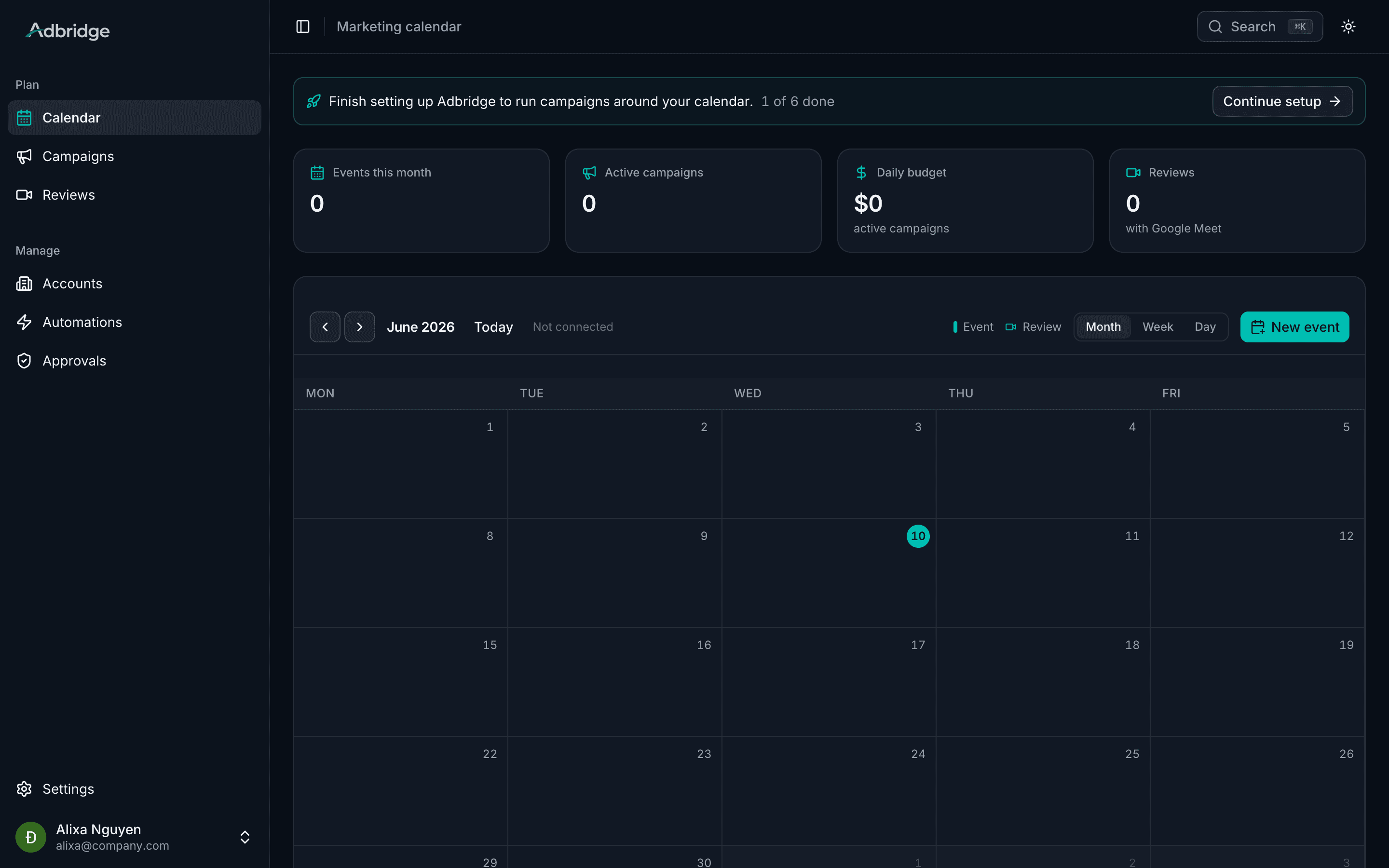 App screenshot: marketing calendar with scheduled campaigns